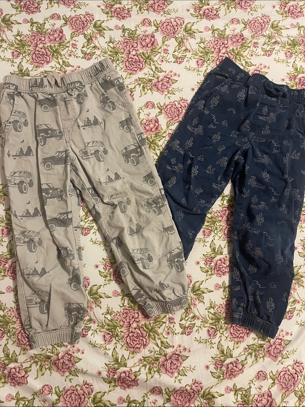 (🦖5 for $15) Boys pants set